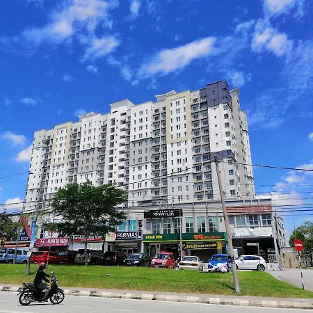 קאג'אנג Tropika Homestay Bangi With 3 Bedrooms מראה חיצוני תמונה