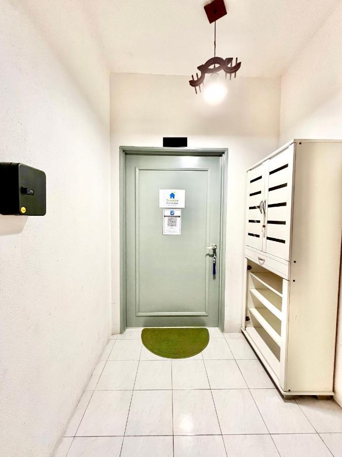 קאג'אנג Tropika Homestay Bangi With 3 Bedrooms מראה חיצוני תמונה